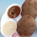 Nishi Bhargava का कुकस्नैप जब उन्होंने बेड़मी पूरी आलू रस्सा के साथ (Bedmi puri aloo rassa ke saath recipe in Hindi) बनाया था।