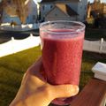 美國番媽 的 [飲料🍹] 喝的抗衰老保養品 — 香蕉莓果昔 cooksnap