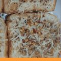 Aarti Dattani's cooksnap of when they made ચીઝ ગાર્લિક બ્રેડ (Cheese Garlic Bread Recipe in Gujarati).