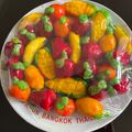 Cooksnap dari Mutabikh Uwmi (مطبخ اومي) untuk resep Kue Buah Mini Thailand / Kanom Look Choup
