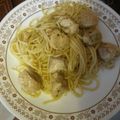 MentosX's cooksnap of when they made Spaghetti with olive oil, shallots and garlic with grilled chicken.