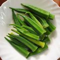 愛吃的小芸 的 燙青菜～秋葵 cooksnap