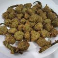 Er. Amrita Shrivastava 's cooksnap of when they made Moong daal pakoda.