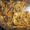 Sarita Srivastava's cooksnap of when they made Chilli chicken with veg chaw.