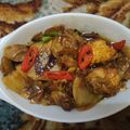 Cooksnap mizi semasa beliau membuat Ayam Masak Kicap Kentang.