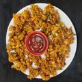 Shama Mangale's cooksnap of when they made कोबीची खेकडा भजी.