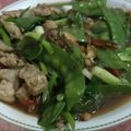 รูป Cooksnap ของ Athipat Chanmani เมื่อเขาทำ ผัดถั่วลันเตาหวาน