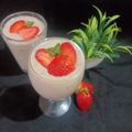 Rupa Tiwari का कुकस्नैप जब उन्होंने मिक्स फ्रूट योगर्ट स्मूदी(mix fruit yogurt smoothie recipe in Hindi) बनाया था।