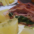 El cooksnap de Arethon C. Zamudio cuando hizo Rollo de carné envuelto en bacon; relleno de espinacas, jamón y.