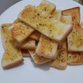 Cooksnap dari Puri Pawon untuk resep Garlic bread (roti tawar)