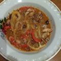Сooksnap від Эльмира Гарбуз🌳, який(а) приготував(ла) Тушёная фасоль с курицей в томате.