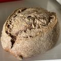 El cooksnap de Carlos Rojas cuando hizo Pan de centeno integral y trigo con masa madre (en mambo).