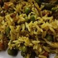 Ritika Mishra का कुकस्नैप जब उन्होंने मटर पुलाव (matar pulao recipe in Hindi) बनाया था।