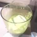 El cooksnap de BETZY Juárez cuando hizo Agua fresca de piña con espinacas.