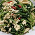 yuen 的 菠菜炒蛋 cooksnap