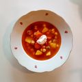 Vargáné Kőrösi Viktória 🎨 Cooksnap-ja, amikor elkészítette a(z) Sertésgulyás vörös vesebabbal, házi csipetkével receptet.