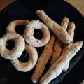 Cooksnap από Liki Carabidas στη συνταγή Κριτσίνια με ρίγανη και κεφαλοτύρι!!