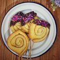 Cooksnap Nur Nadiah semasa beliau membuat Bread Lollipop.