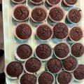 noncsii Cooksnap-ja, amikor elkészítette a(z) Gyors csokis muffin receptet.