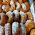 Somkereki Márti Cooksnap-ja, amikor elkészítette a(z) Anyukám szalagos fánkja receptet.