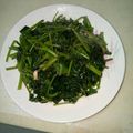 江哲祐 的 炒地瓜葉 cooksnap