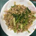 Niki 斤欠 的 胡蘿蔔豬~蘆筍炒肉絲 cooksnap