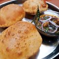 Amrita Singh Thakur का कुकस्नैप जब उन्होंने छोले भटूरे (choke bhature recipe in Hindi) बनाया था।