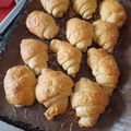 zsbaroci Cooksnap-ja, amikor elkészítette a(z) Sajtos-vajas kifli receptet.