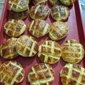 Gyula Ásványi Cooksnap-ja, amikor elkészítette a(z) Vajas pogácsa receptet.