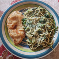 El cooksnap de valen cuando hizo Fideos con Salsa de Espinaca abundantes y económicos.
