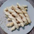 Cooksnap dari Mirna BenyWidodo untuk resep Kue Kepang Ketan Salju Devina Hermawan