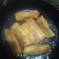 Muskaan Kashif's cooksnap of when they made Bread roll😋😋.
