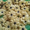 Cooksnap dari Irma Tri untuk resep 18. KueKer Semprit Bunga 1 kg