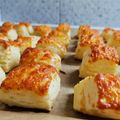 mokusmaki Cooksnap-ja, amikor elkészítette a(z) Leveles sajtos pogácsa Vivientöl receptet.