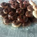 صورة من حمزة القاضي، شاركها بعد تجربة وصفة دونات هشة وخفيفة ورررروعة👌😍🍩