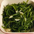 Pigleg 的 蒜香炒水蓮 cooksnap