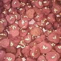 Cooksnap Nor Farihan semasa beliau membuat Red Velvet Cookies *.