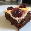 Ildikó Julianna Varga Cooksnap-ja, amikor elkészítette a(z) Túrós-meggyes 🍒 kakaós kevert receptet.
