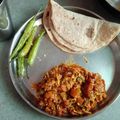 Vaishakhi Vyas's cooksnap of when they made સેવ ટામેટા નુ શાક દૂધમાં (Sev Tameta Shak In Milk Recipe In Gujarati).