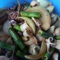 Cooksnap cherita lensa semasa beliau membuat Sotong Katak Goreng Bersama Kacang Panjang.