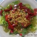 Cooksnap από kamelia8 στη συνταγή Σαλάτα μαρούλι-ρόκα-σταφύλι-κουκουνάρι