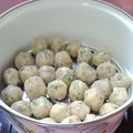 Cooksnap dari Nisa Alfa untuk resep Cilok isi kikil bumbu kacang lembut ga pke keras 👌🤤