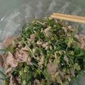 Cooksnap của Bé Vụng Về khi họ làm theo món Bông hẹ xào thịt bò
