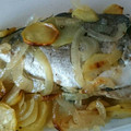 El cooksnap de Isabel R. cuando hizo Dorada al horno con patatas panaderas y cebollas asadas🐟🐟.