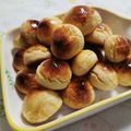 chole mok 的 【COOKING BUBU】超好吃！鹹蛋黃一口酥做法 ♥ cooksnap