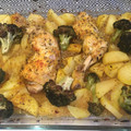 El cooksnap de Las cosas de Jenni 👩🏽‍🍳 cuando hizo Muslo de pollo con patata y brócoli.