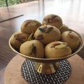 Neeta Gandhi's cooksnap of when they made બેસન ના લાડુ (Besan Laddu Recipe In Gujarati).