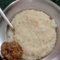 Rafiqua Shama का कुकस्नैप जब उन्होंने चावल की महेरी (chawal ki mathri recipe in Hindi) बनाया था।