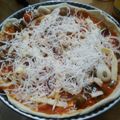 El cooksnap de Jose Grgorio Nanez cuando hizo Pizza casera de champiñones y jamón york.
