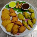 Hezal Sagala's cooksnap of when they made ભજીયા અને મેથીના ભજીયા(Pakoda and methi pakoda recipe in Gujarati).